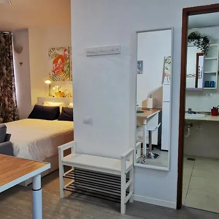 City Beach Home Apartment