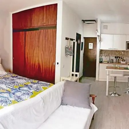 City Beach Home Apartment