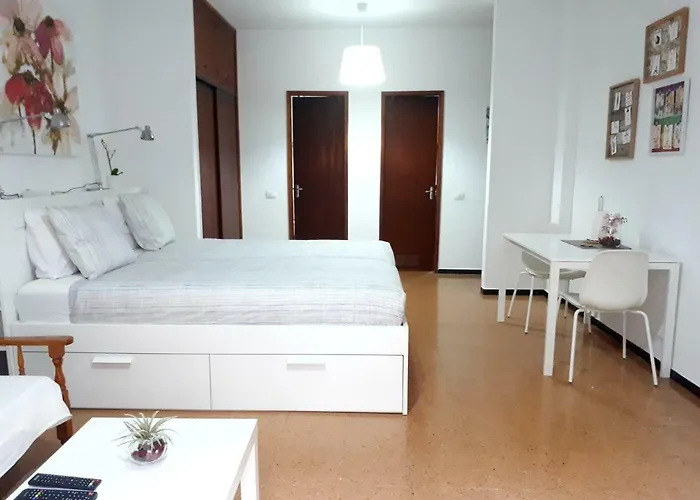 Апартаменты City Beach Home