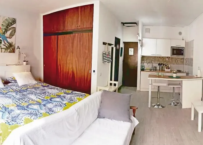 City Beach Home Апартаменты